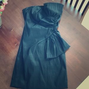 FOREVER 21 black strapless dress with oversized 🎀